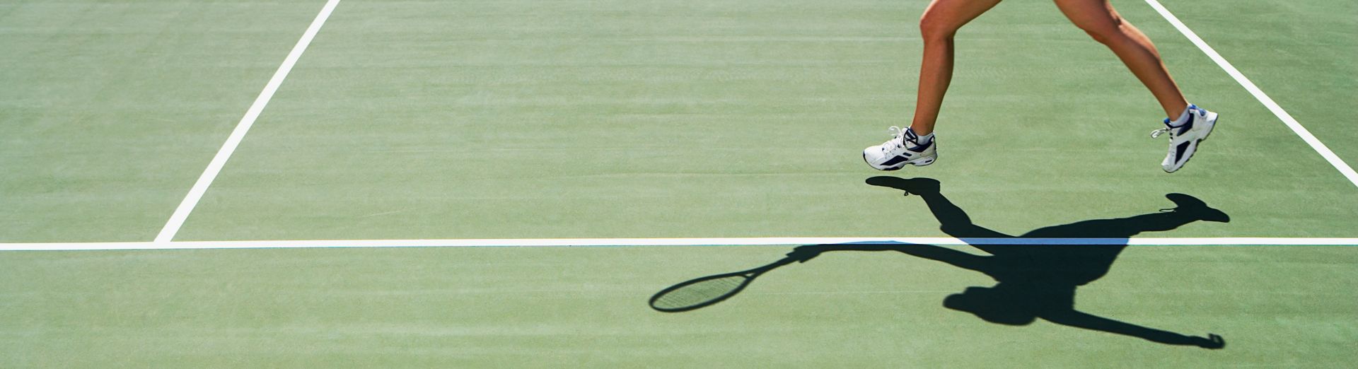 A person on a tennis court
