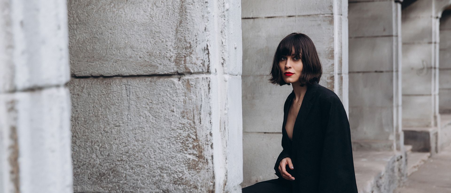 Removable Strap Bandeau Bikini Top In Cream/Coral